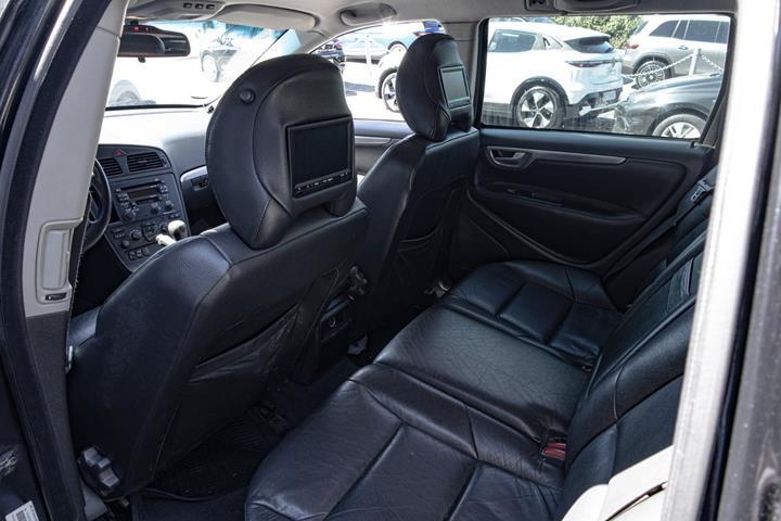 Sort Volvo V70 fra 2004