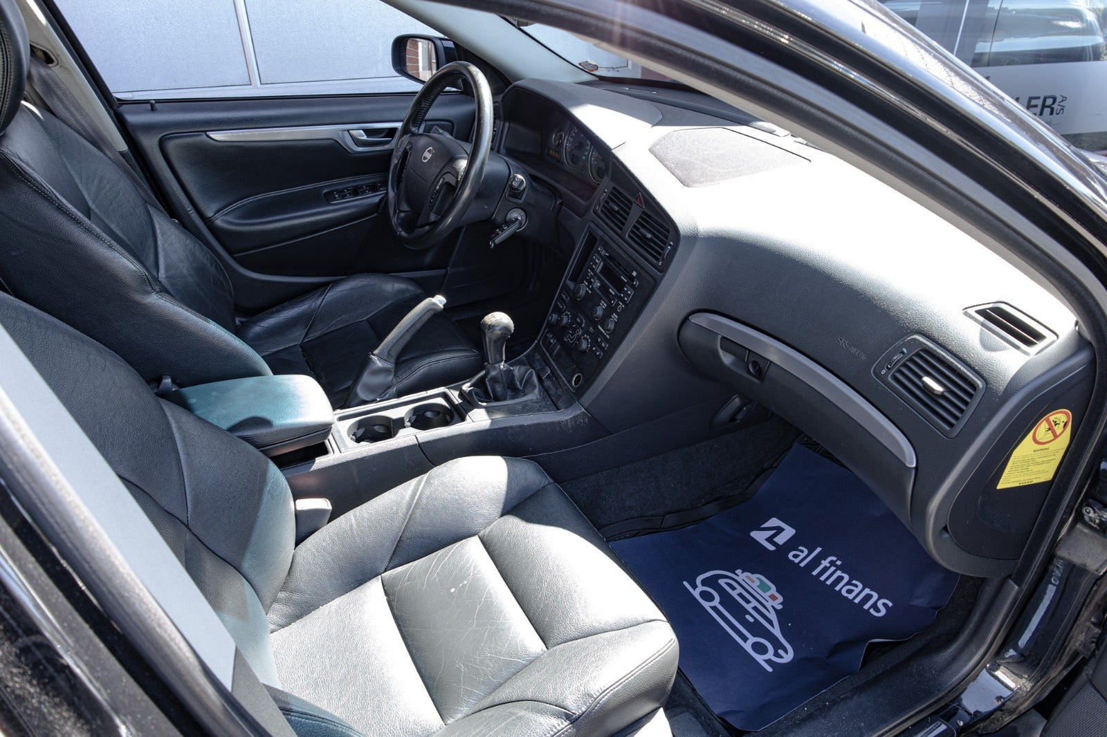 Sort Volvo V70 fra 2004