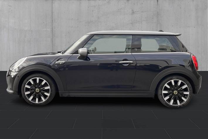 Sort Mini Cooper SE fra 2023