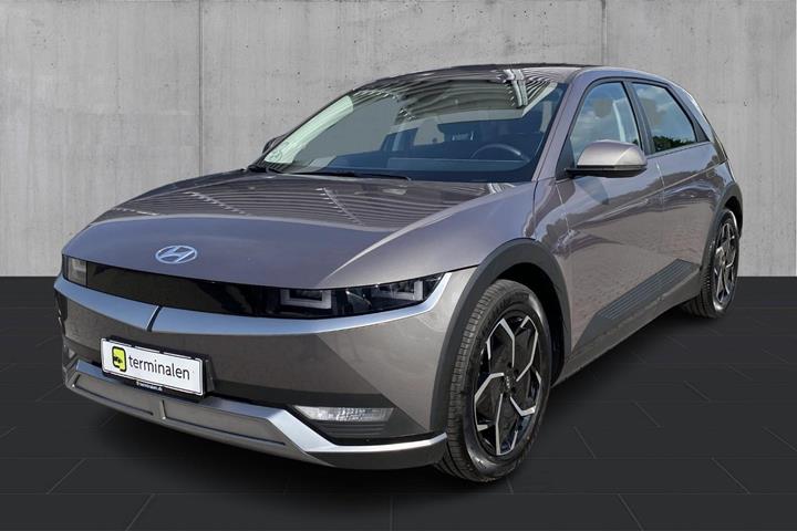 Grå Hyundai Ioniq 5 fra 2022 set udefra