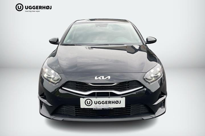 Sort Kia Ceed fra 2023