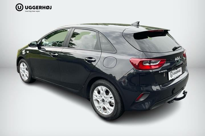 Sort Kia Ceed fra 2023