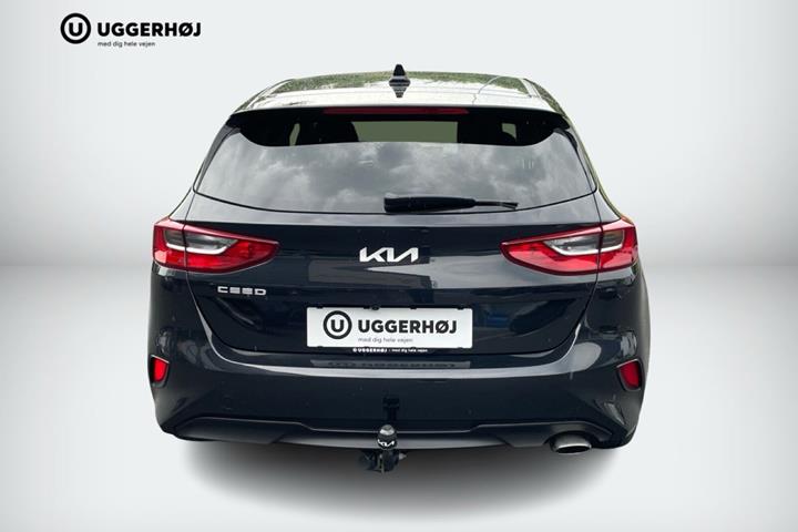 Sort Kia Ceed fra 2023