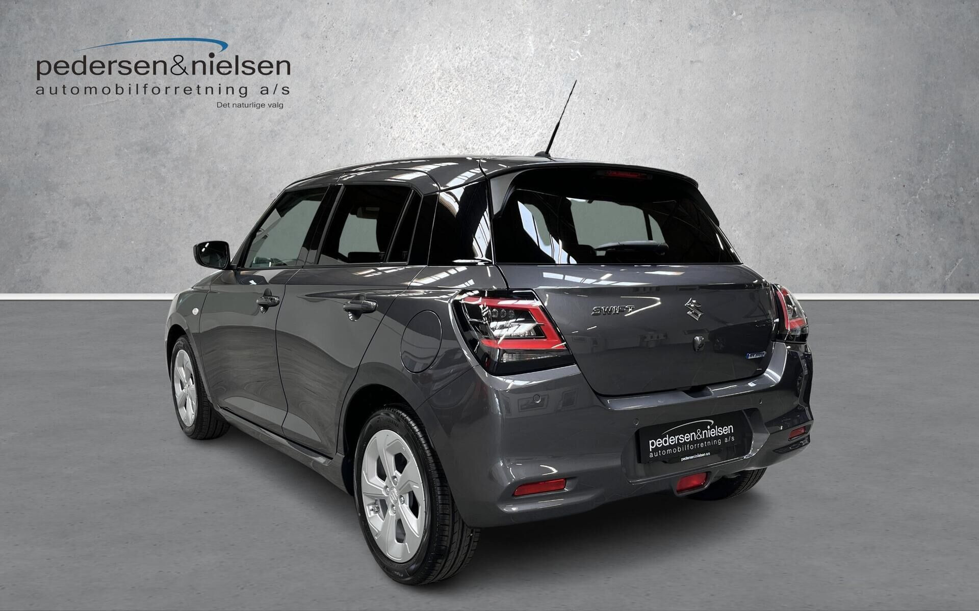 Grå Suzuki Swift fra 2026