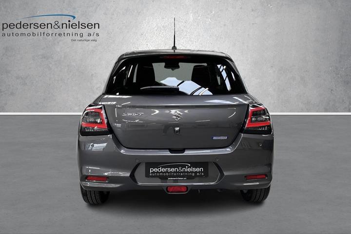 Grå Suzuki Swift fra 2026
