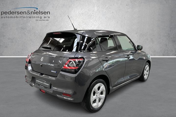 Grå Suzuki Swift fra 2026