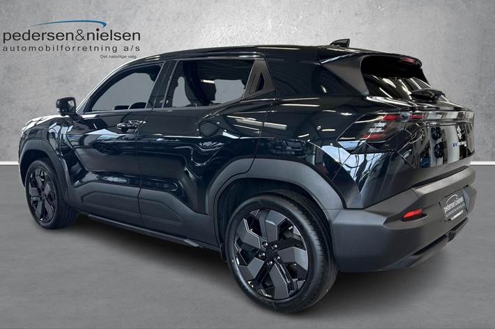 Sort Suzuki eVitara fra 2025