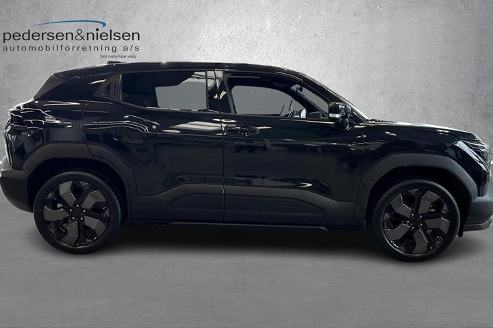 Sort Suzuki eVitara fra 2025