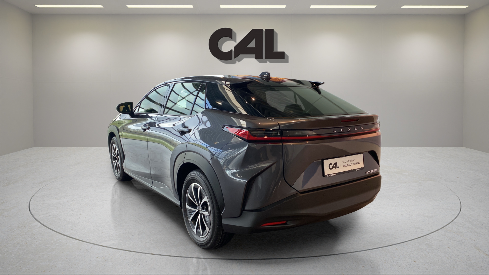 Grå Lexus RZ fra 2025