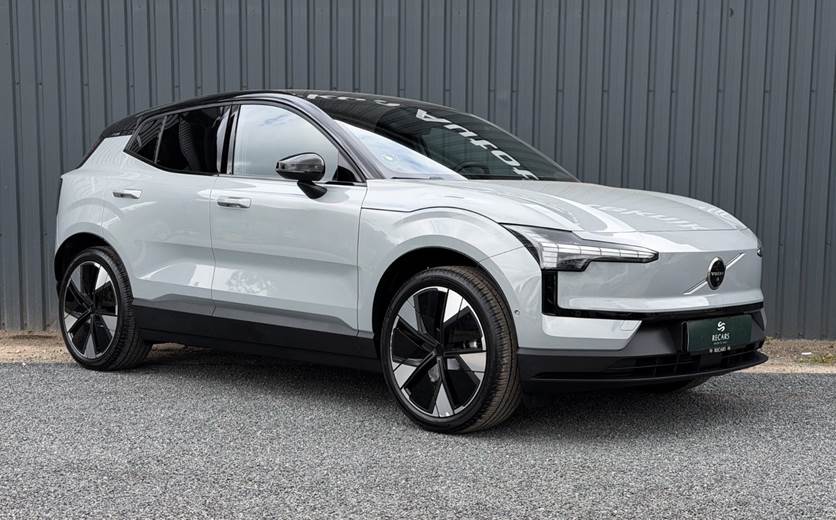 Volvo EX30 Extended Range Ultra