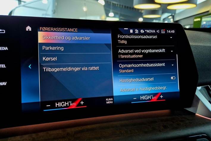 Sort BMW iX1 fra 2024