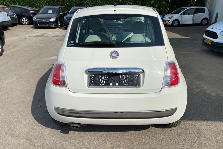 Hvid Fiat 500 fra 2008