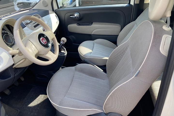 Hvid Fiat 500 fra 2008