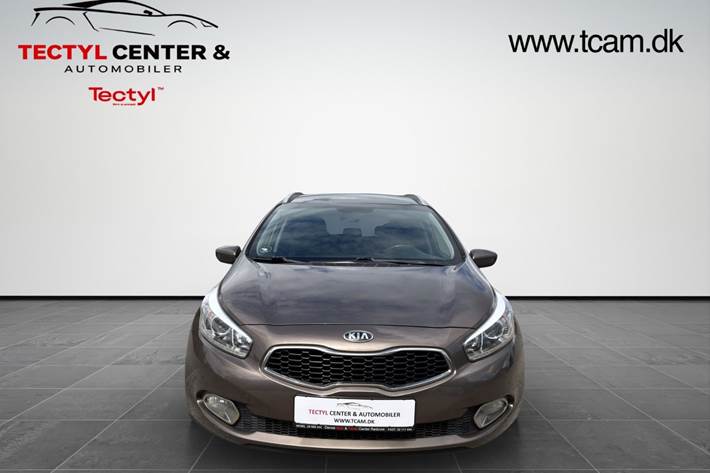 Brun Kia Ceed fra 2015