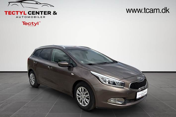 Brun Kia Ceed fra 2015
