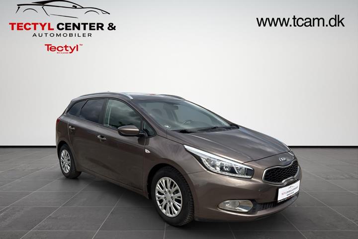 Brun Kia Ceed fra 2015