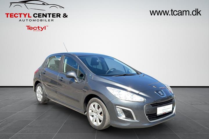 Grå Peugeot 308 fra 2013