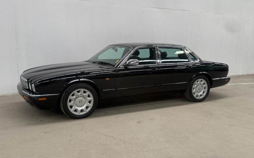 Jaguar XJ8 4,0 Sovereign aut.
