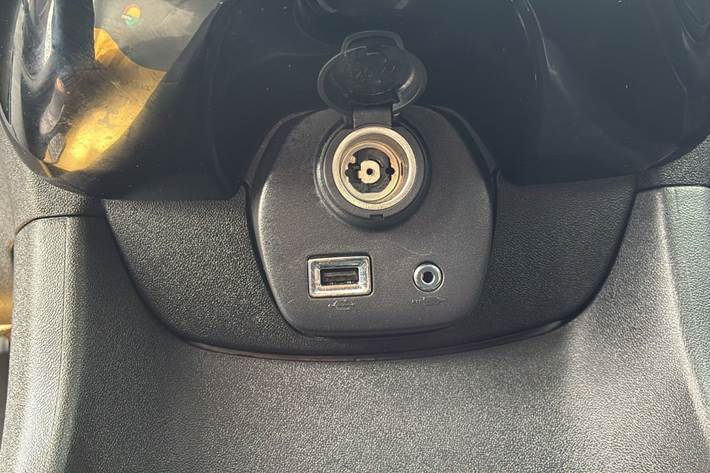 Sort Peugeot 108 fra 2021