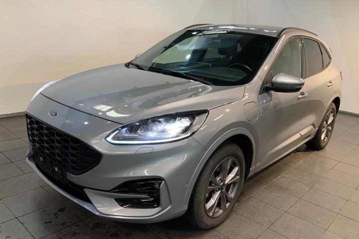 Grå Ford Kuga fra 2023 set udefra