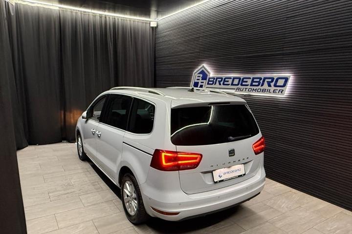 Hvid Seat Alhambra fra 2017