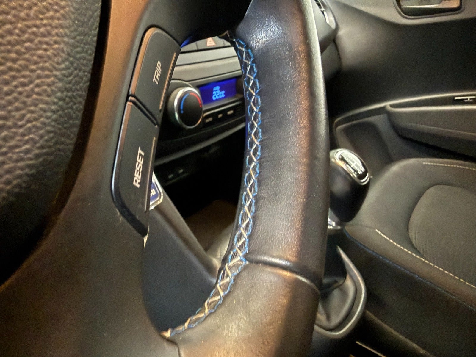 Sølv Hyundai i10 fra 2016