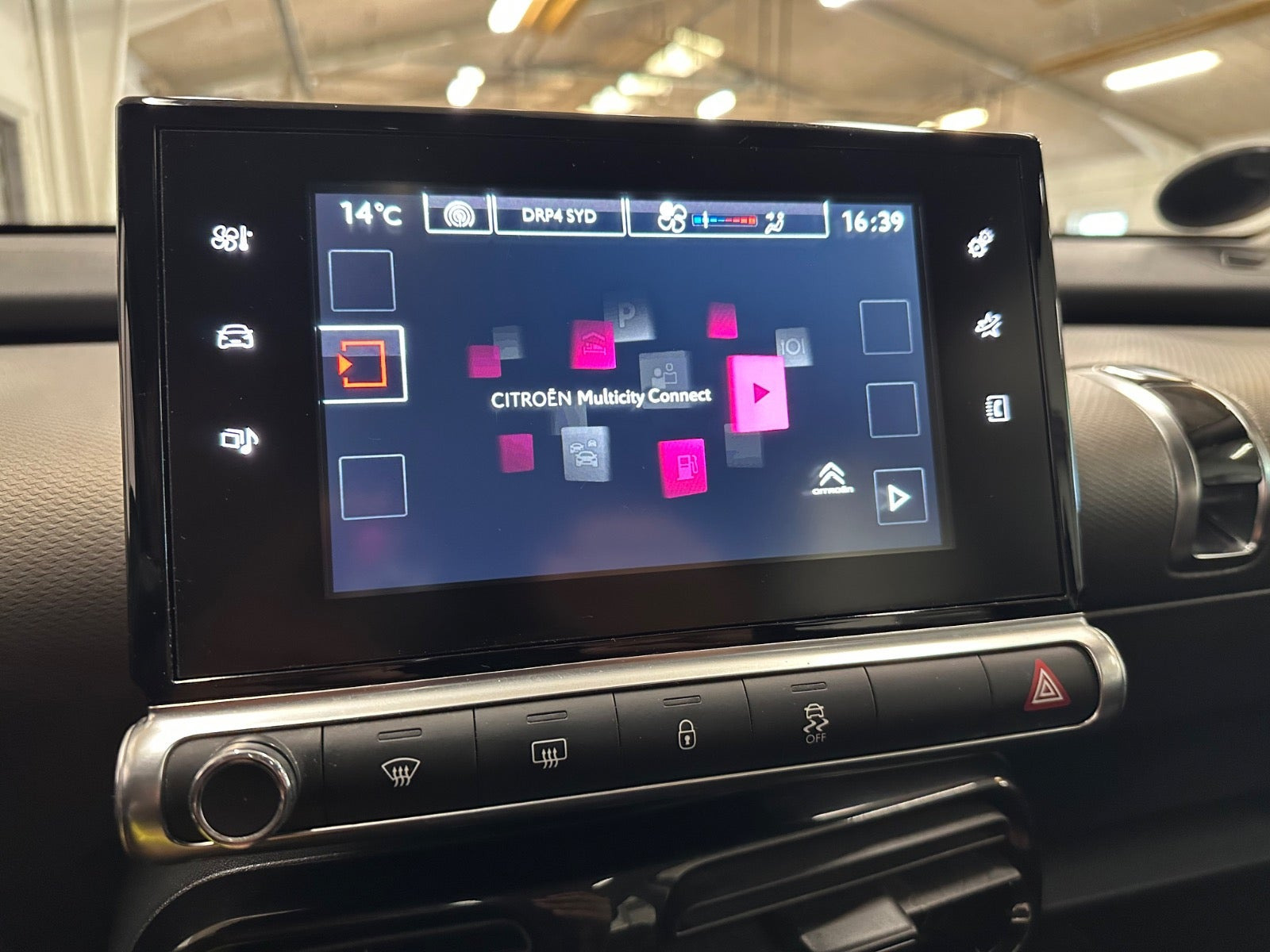 Grå Citroën C4 Cactus fra 2016