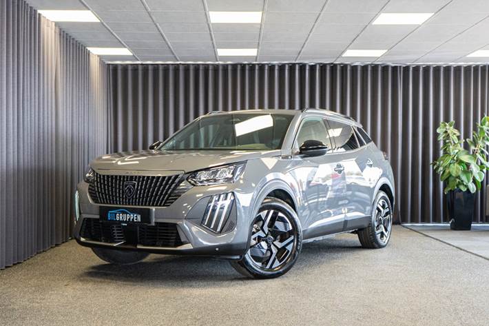 Grå Peugeot e-2008 fra 2025