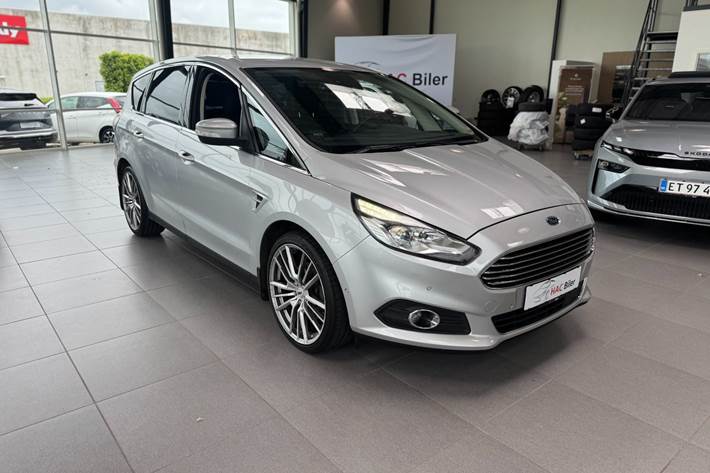 Sølv Ford S-MAX fra 2019