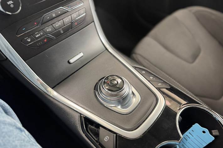 Sølv Ford S-MAX fra 2019
