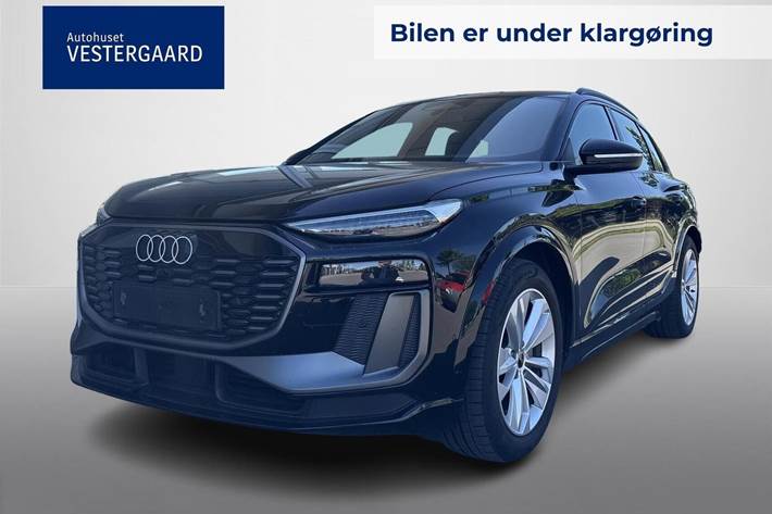 Sort Audi Q6 e-tron fra 2024