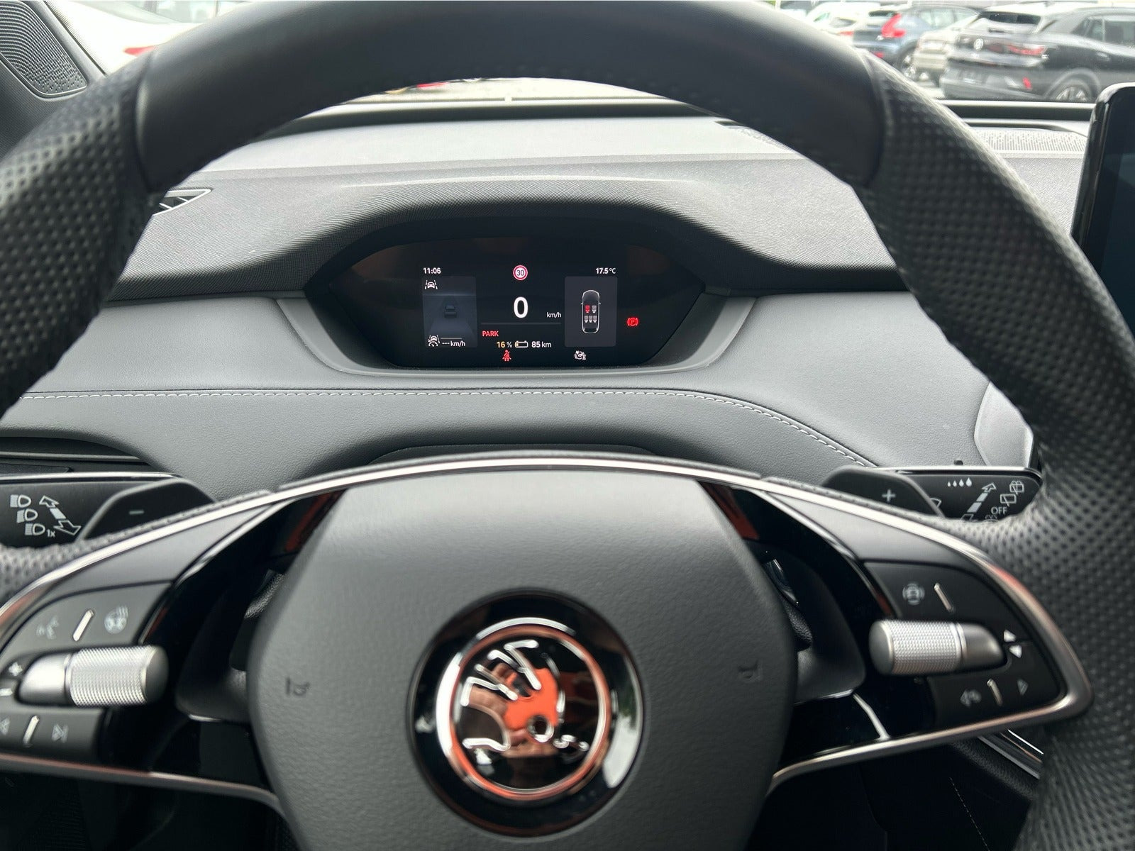 Sort Skoda Enyaq fra 2025