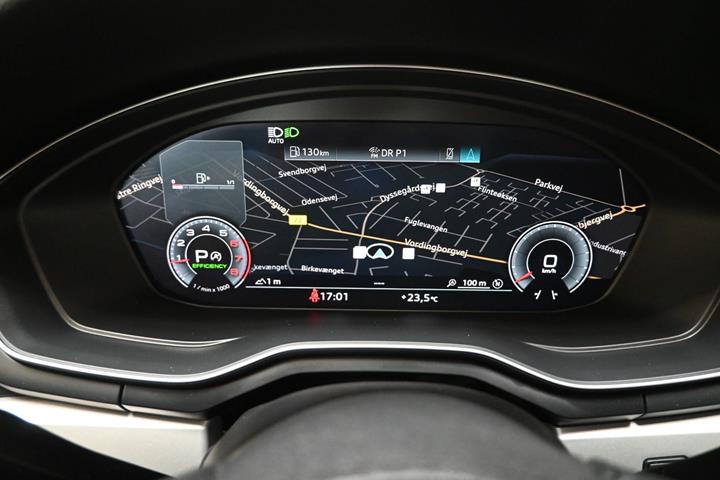Grå Audi A5 fra 2020