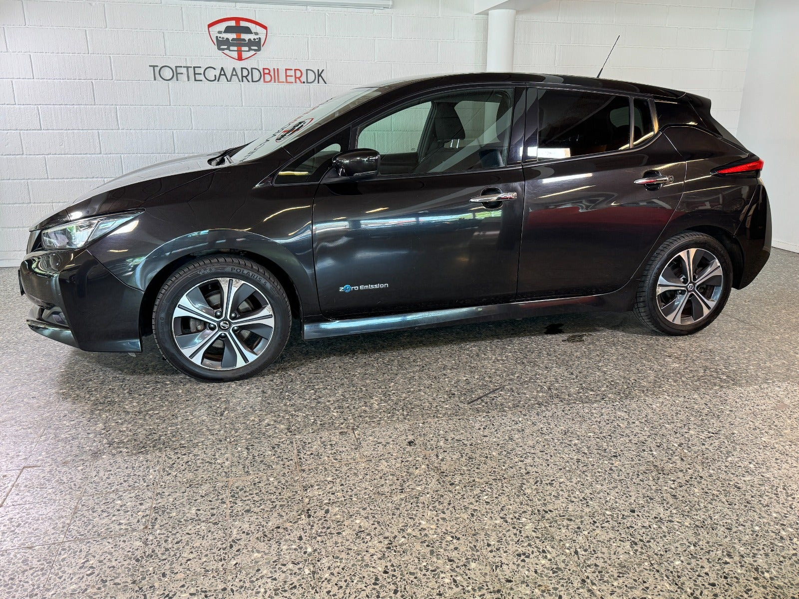 Sort Nissan Leaf fra 2018