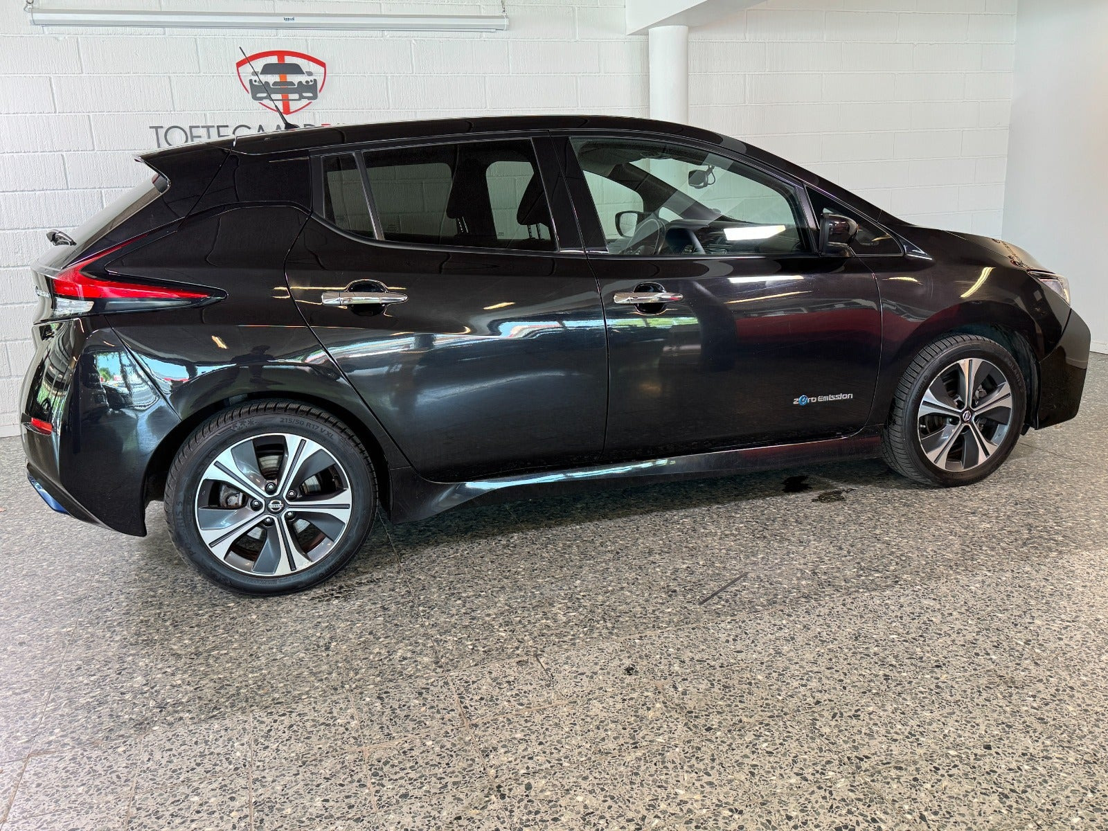 Sort Nissan Leaf fra 2018