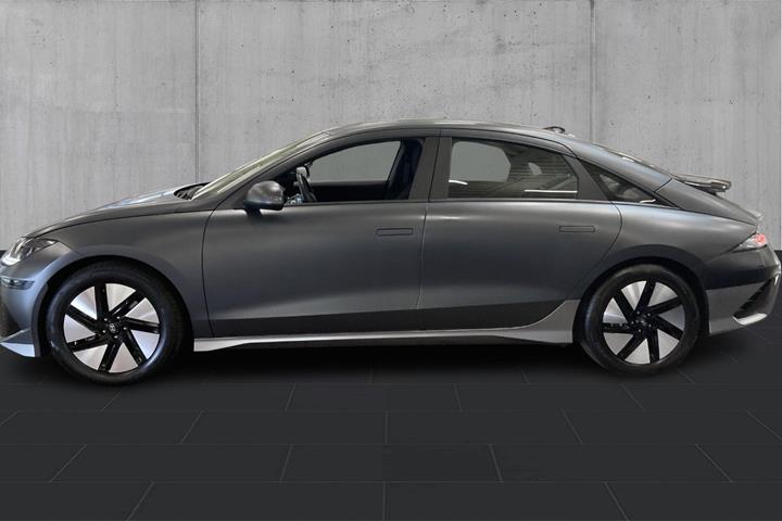 Grå Hyundai Ioniq 6 fra 2024