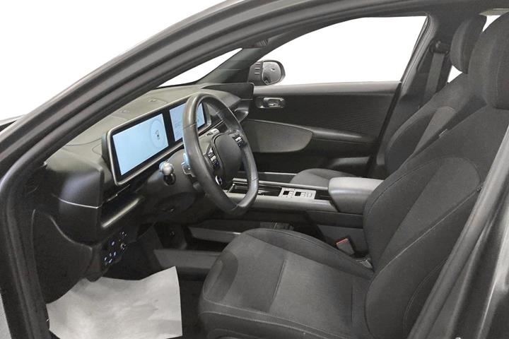 Grå Hyundai Ioniq 6 fra 2024