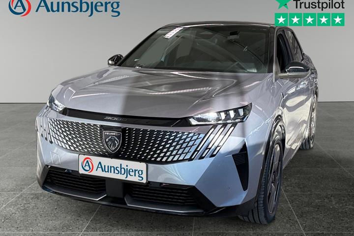 Grå Peugeot e-3008 fra 2025 set udefra