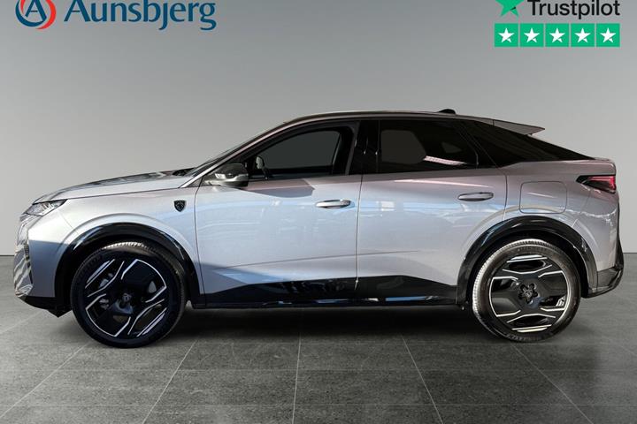 Grå Peugeot e-3008 fra 2025