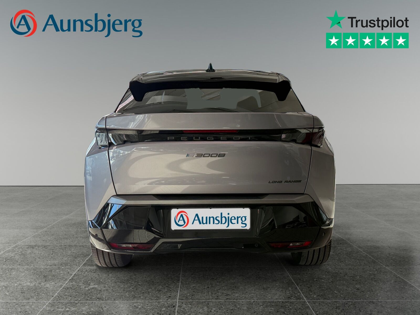 Grå Peugeot e-3008 fra 2025