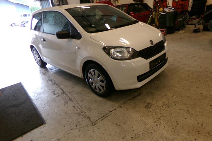 Hvid Skoda Citigo fra 2013