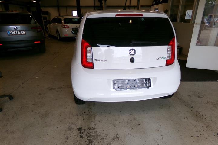 Hvid Skoda Citigo fra 2013