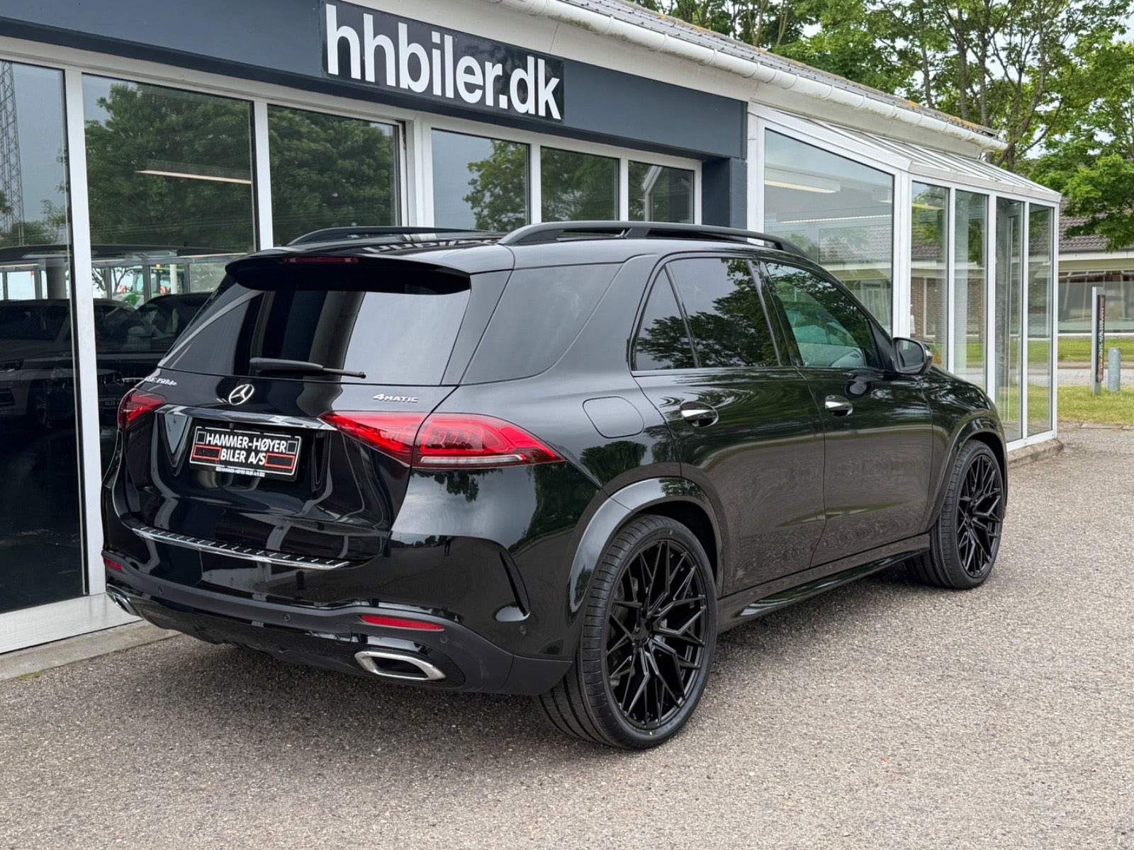 Sort Mercedes GLE350 de fra 2023