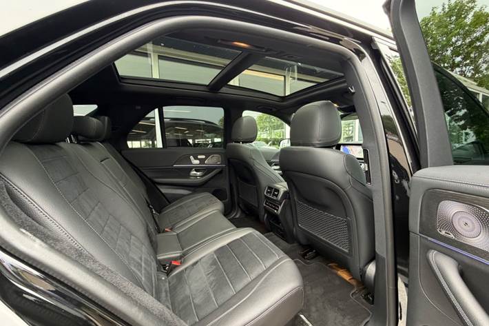 Sort Mercedes GLE350 de fra 2023