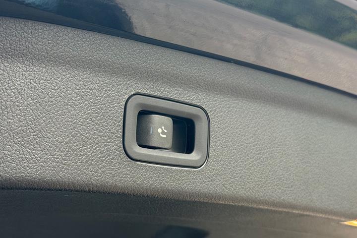 Sort Mercedes GLE350 de fra 2023