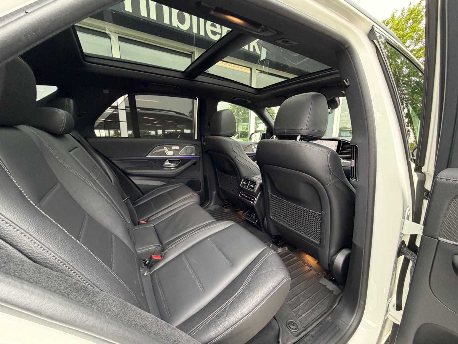 Hvid Mercedes GLE350 de fra 2023