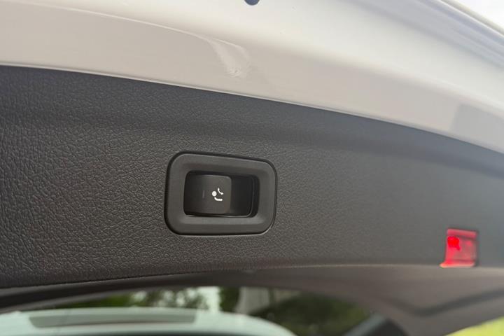 Hvid Mercedes GLE350 de fra 2023