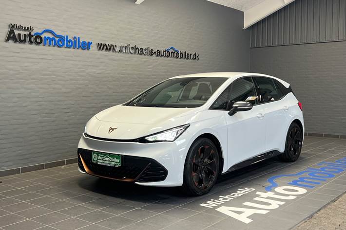 Hvid Cupra Born fra 2024 set udefra