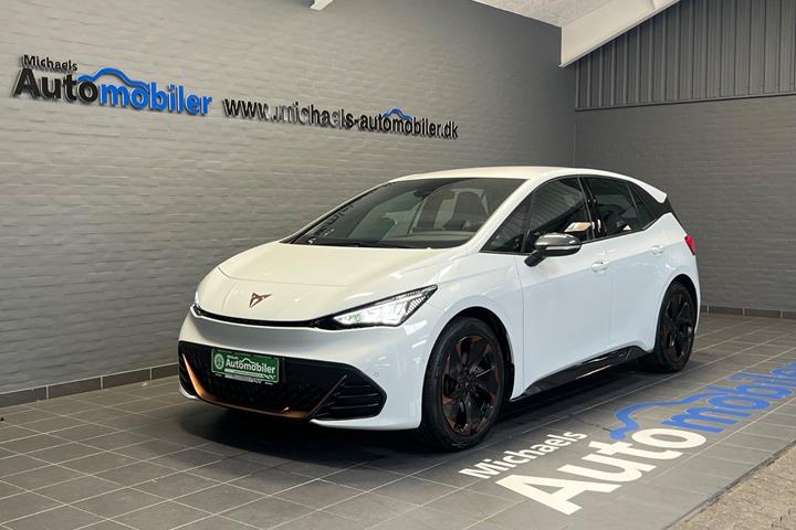 Hvid Cupra Born fra 2024 set udefra