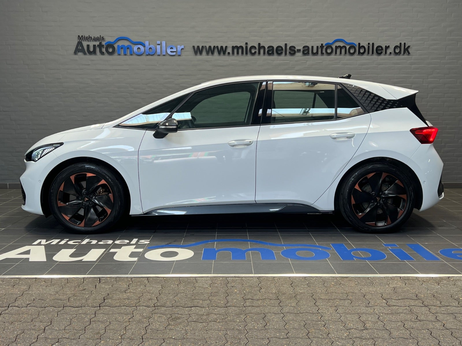 Hvid Cupra Born fra 2024